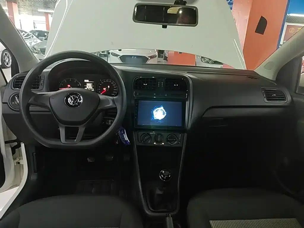 2018 Polo 1.5L Manual Comfort Edition — миниатюра 10