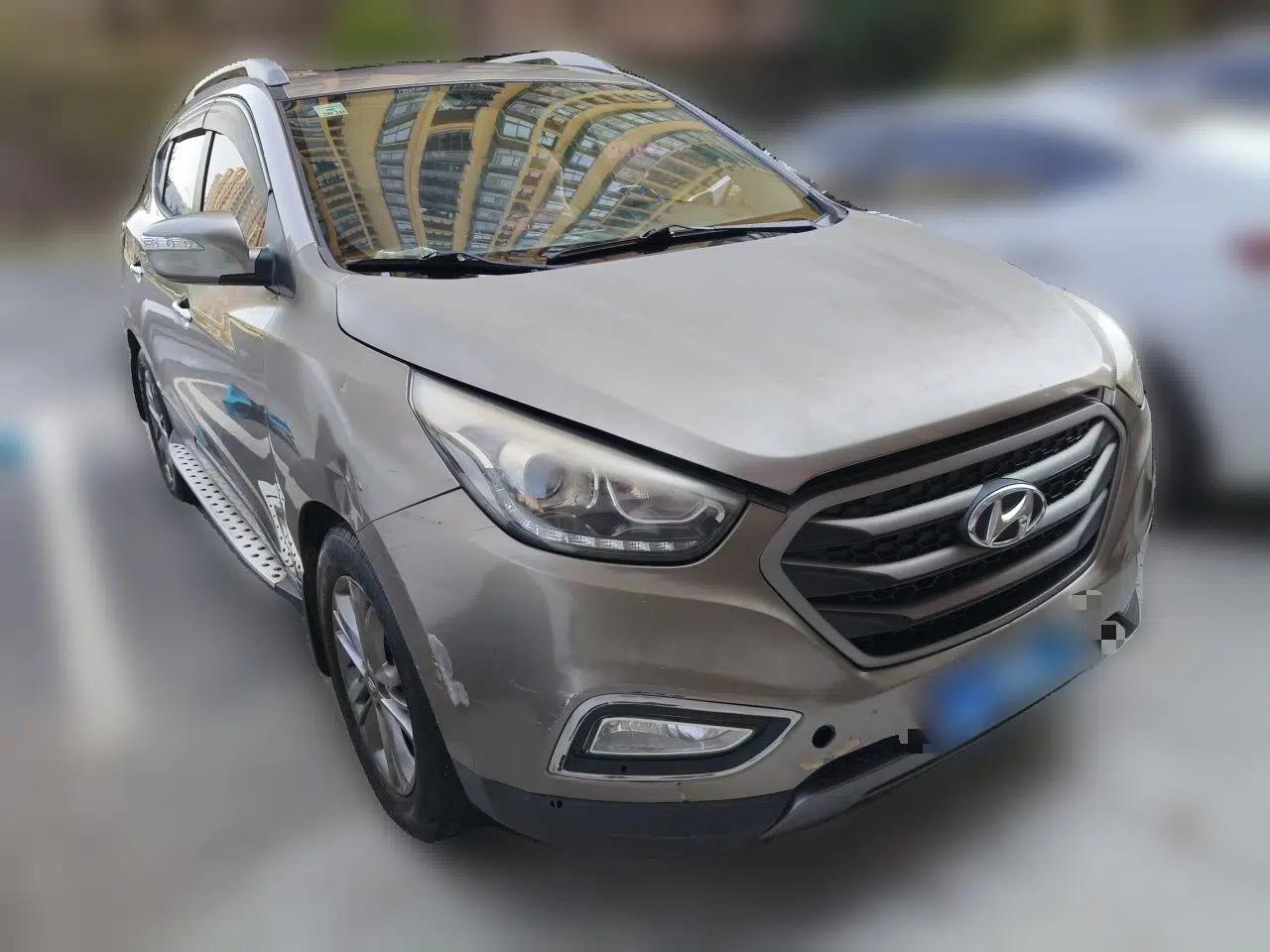 Hyundai ix35 2013 2.0L Automatic Two-Wheel Drive Smart GLS China IV Standard — миниатюра 3