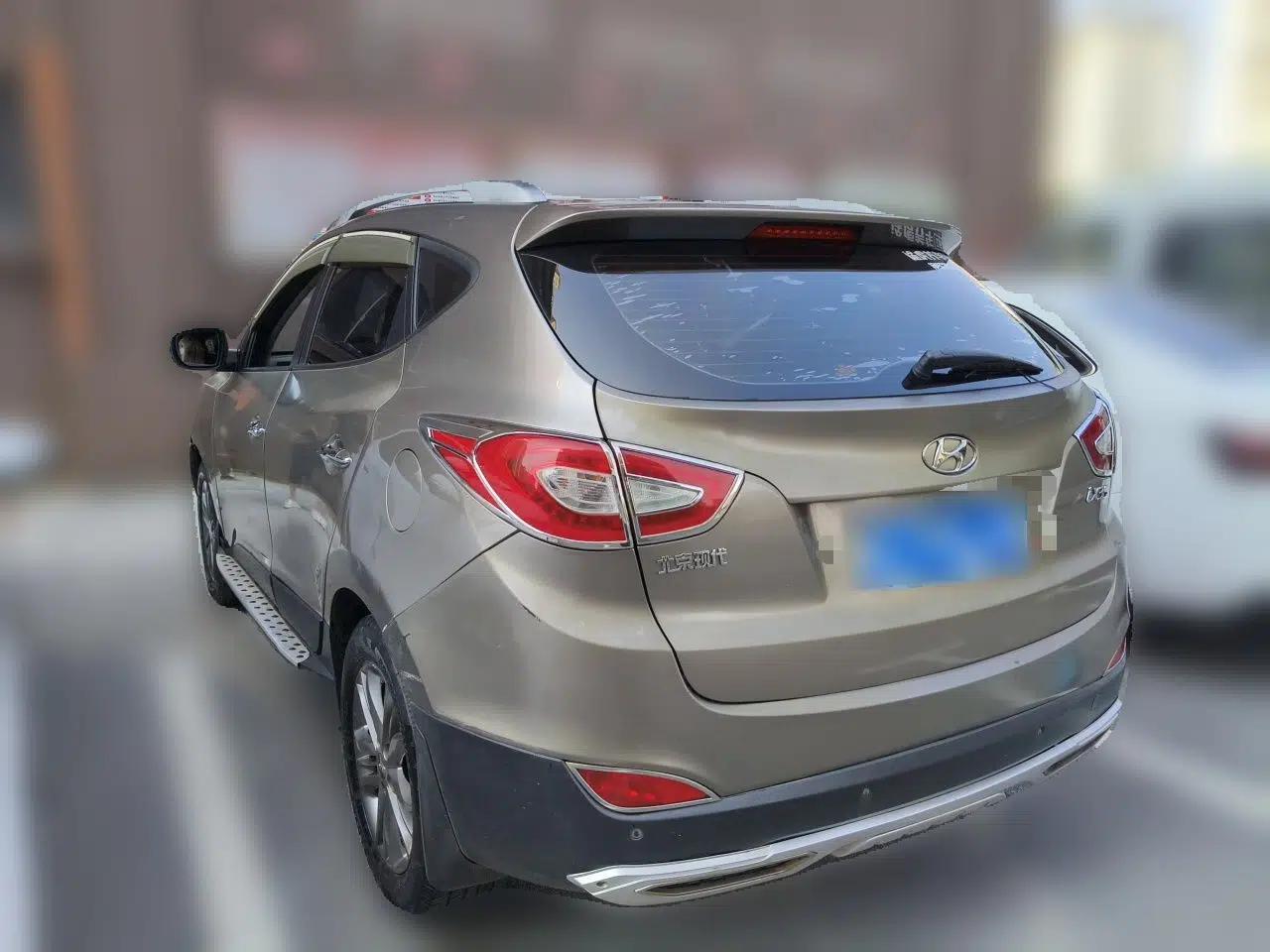 Hyundai ix35 2013 2.0L Automatic Two-Wheel Drive Smart GLS China IV Standard — миниатюра 4