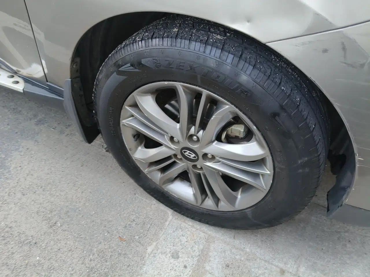 Hyundai ix35 2013 2.0L Automatic Two-Wheel Drive Smart GLS China IV Standard — миниатюра 8