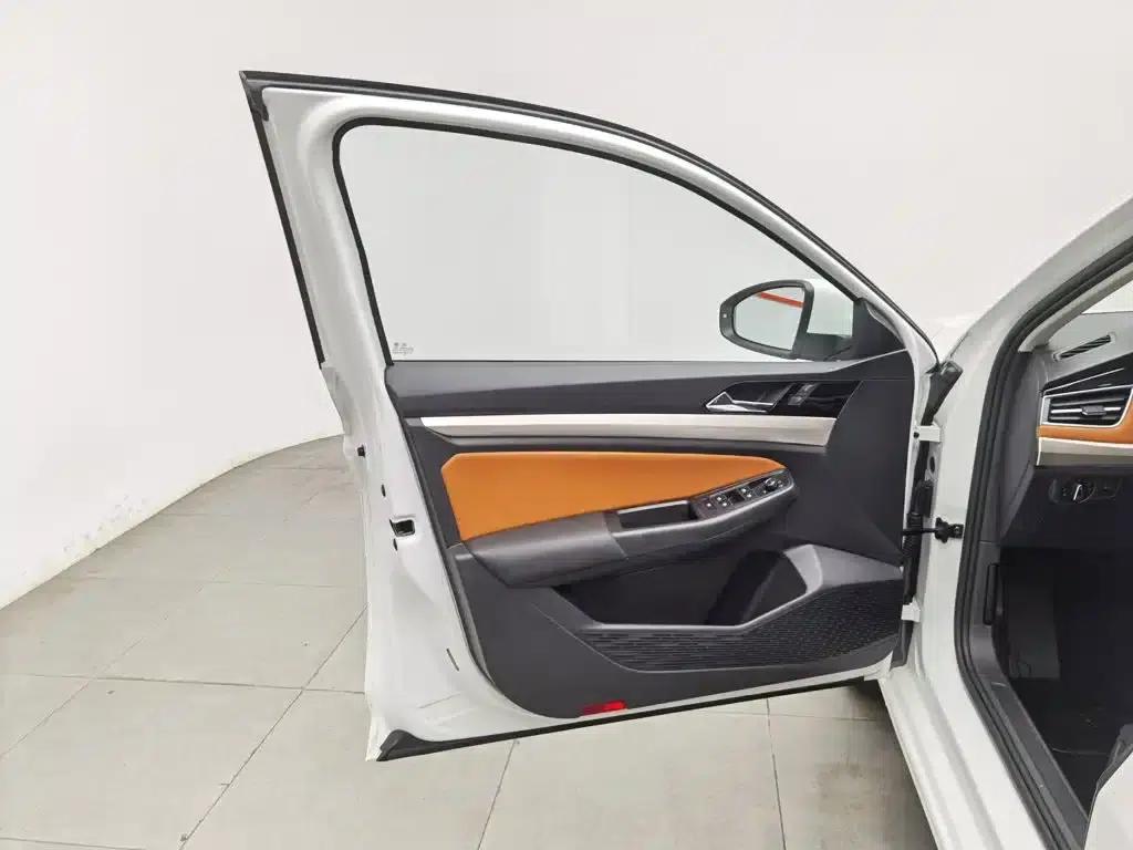 2023 Volkswagen Bora 280TSI DSG Comfort Edition — миниатюра 8