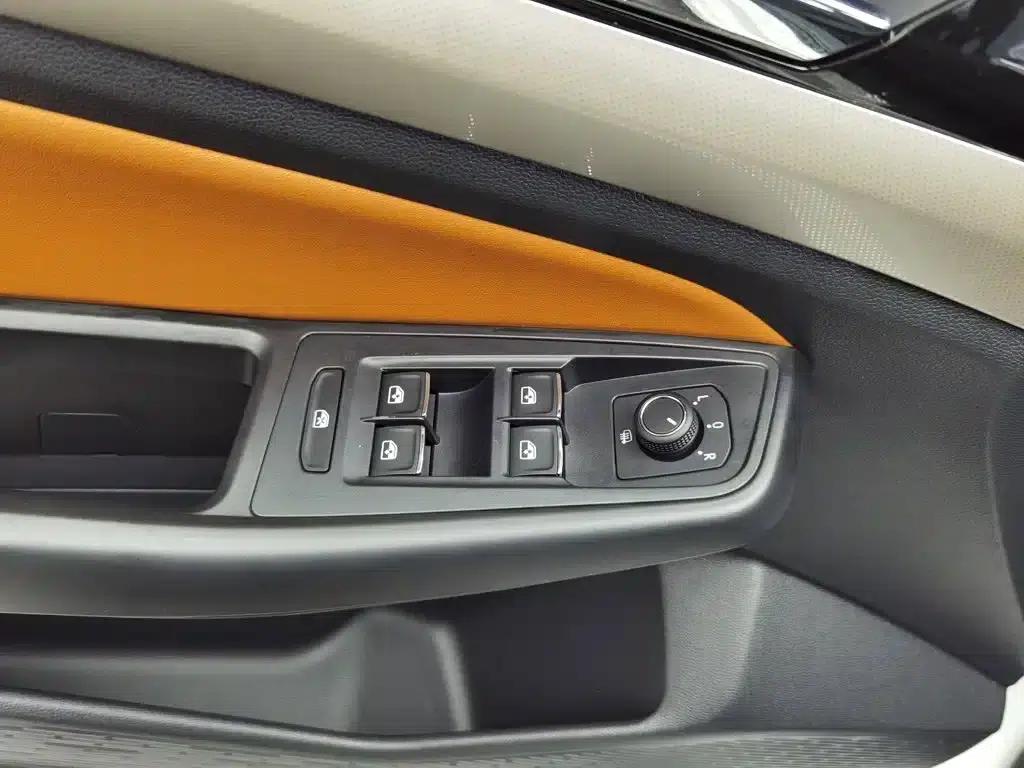 2023 Volkswagen Bora 280TSI DSG Comfort Edition — миниатюра 9