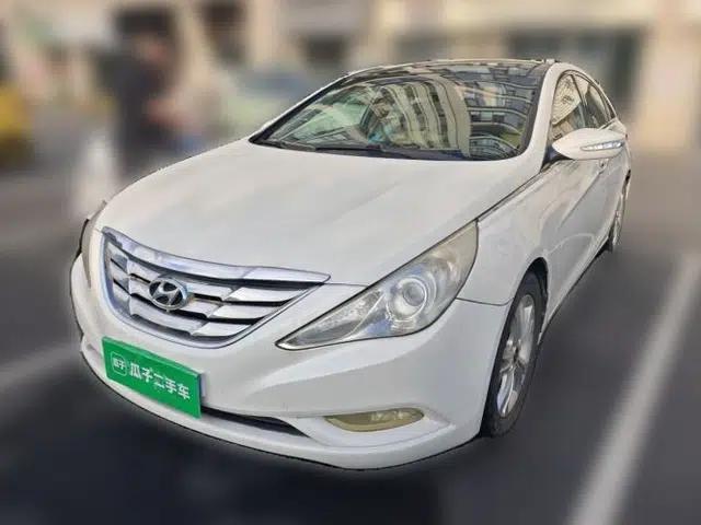 Hyundai Sonata 2011 2.0L Automatic Luxury Edition