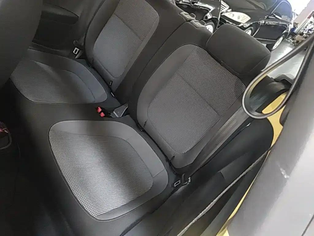 2015 Volkswagen Beetle 280TSI — миниатюра 17