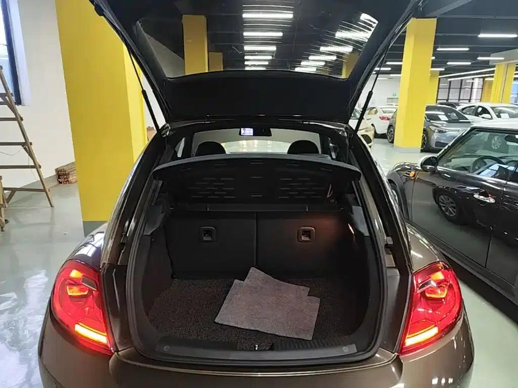 2015 Volkswagen Beetle 180TSI — миниатюра 19