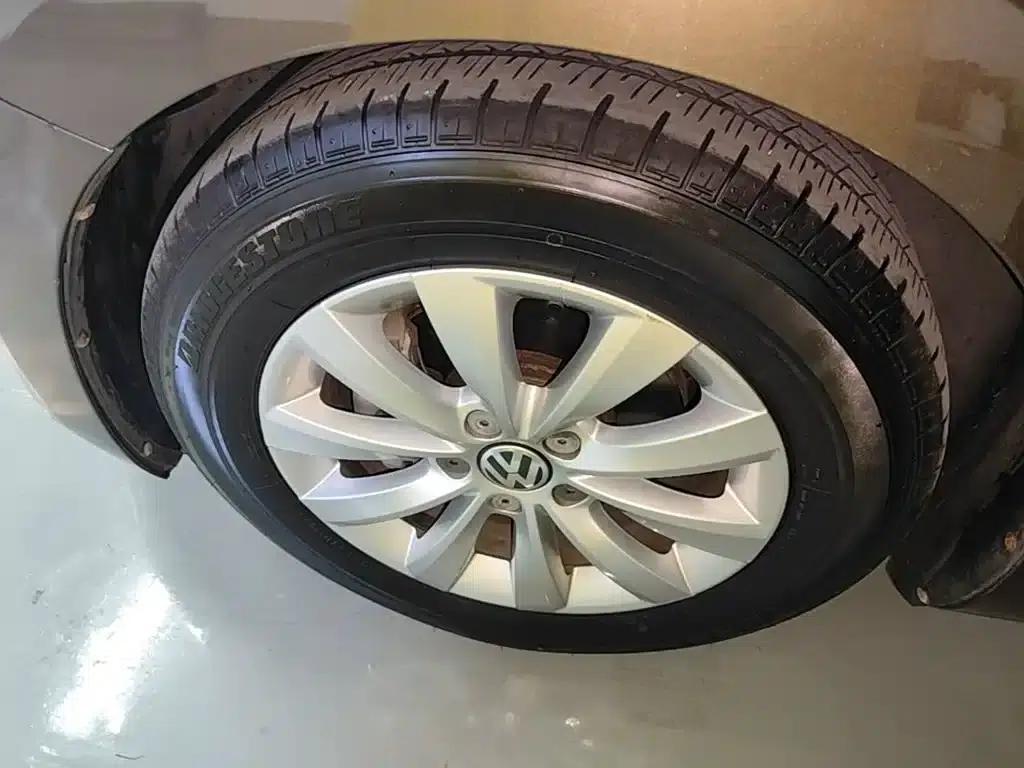2015 Volkswagen Beetle 180TSI — миниатюра 23