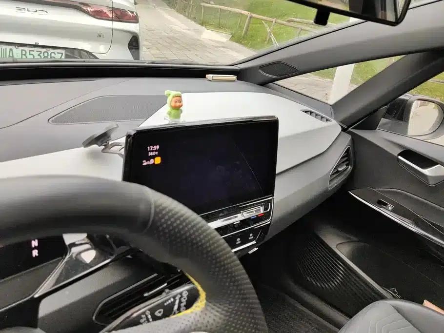 Volkswagen ID.3 2023 Pure Smart Edition — миниатюра 13