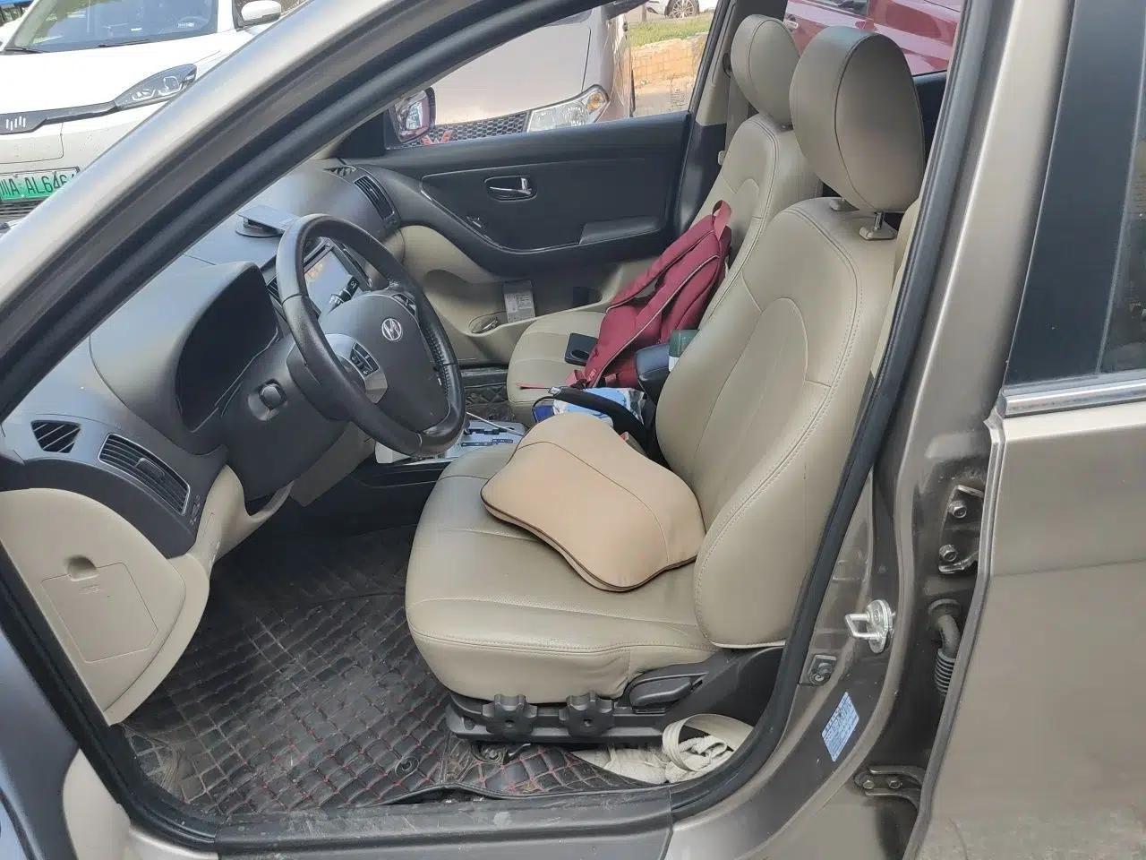 Hyundai Celesta 2011 1.6L Automatic Luxury Version — миниатюра 15