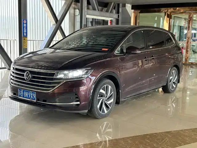 Viloran 2020 330TSI Luxury Edition