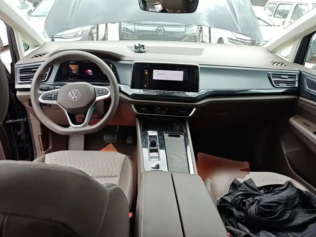 Viloran 2024 330TSI Business Edition — миниатюра 10