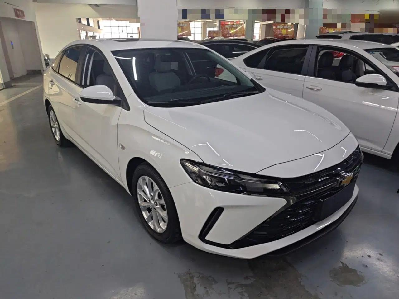 Chevrolet Monza 2023 1.5L Dual-Clutch Enjoyment Edition — миниатюра 3