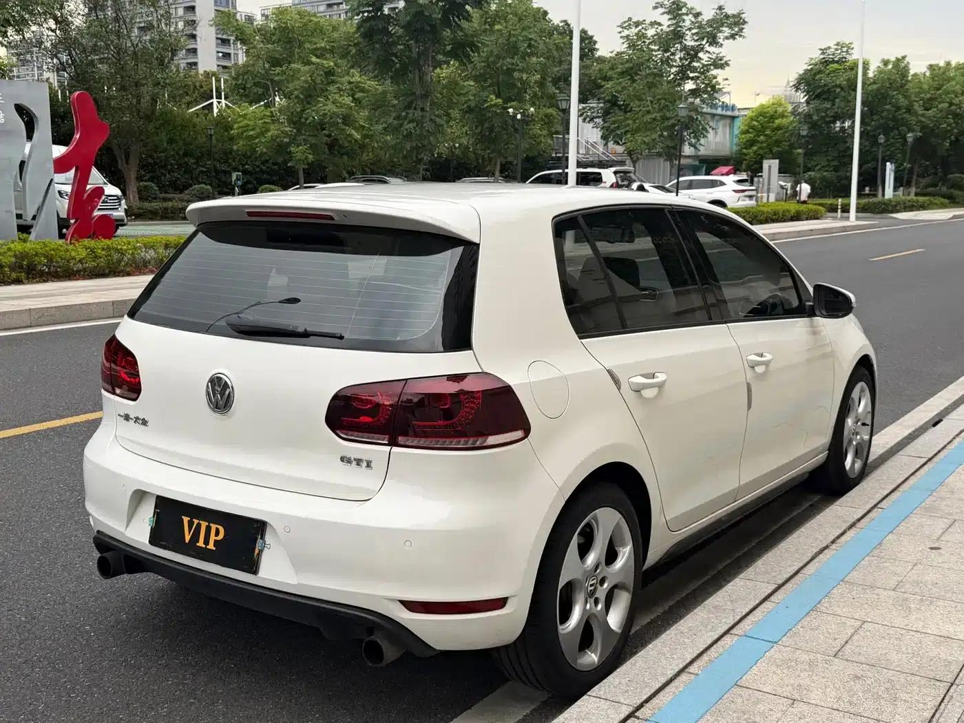 2010 Golf GTI 2.0TSI GTI — миниатюра 5