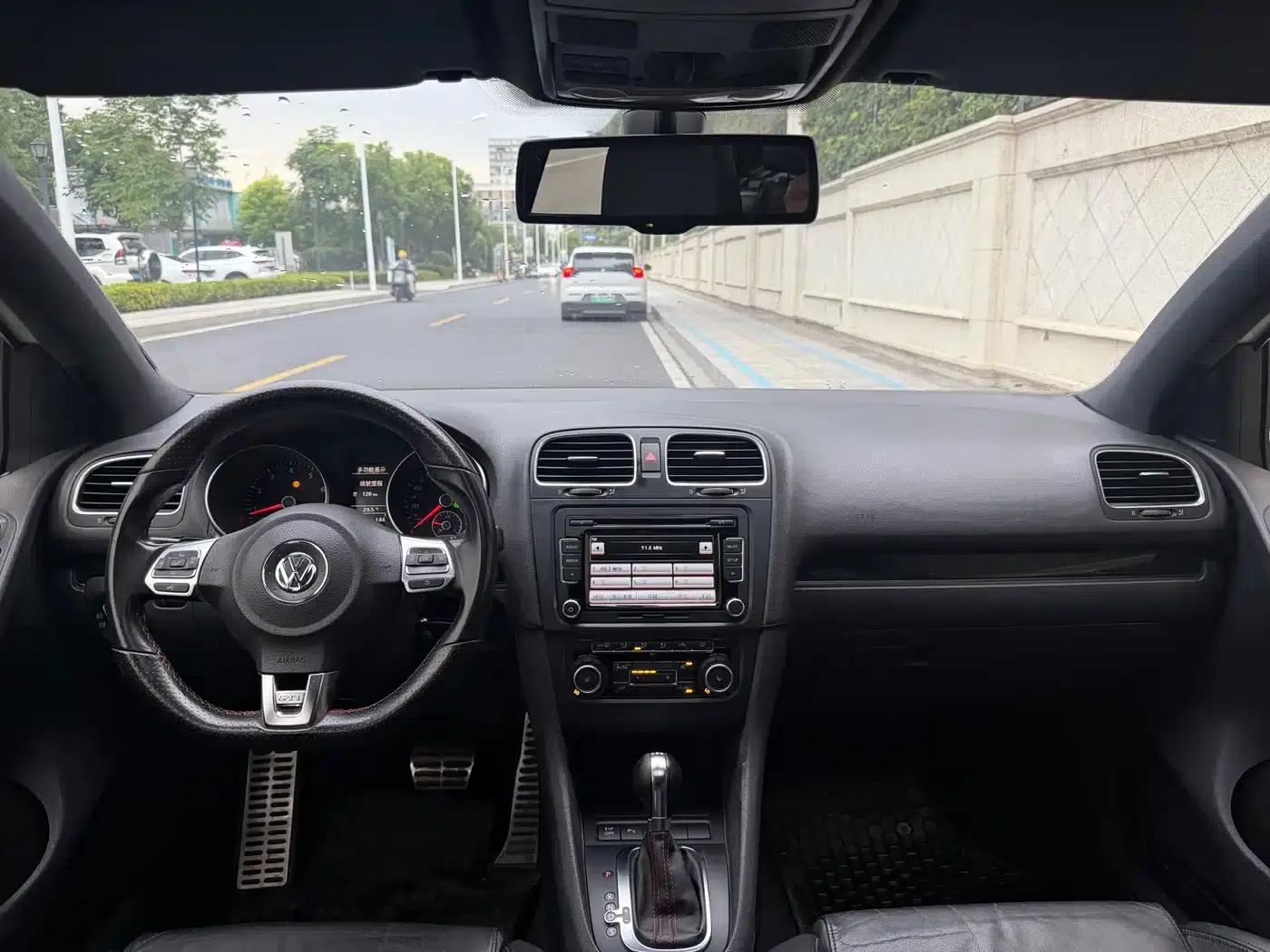 2010 Golf GTI 2.0TSI GTI — миниатюра 8