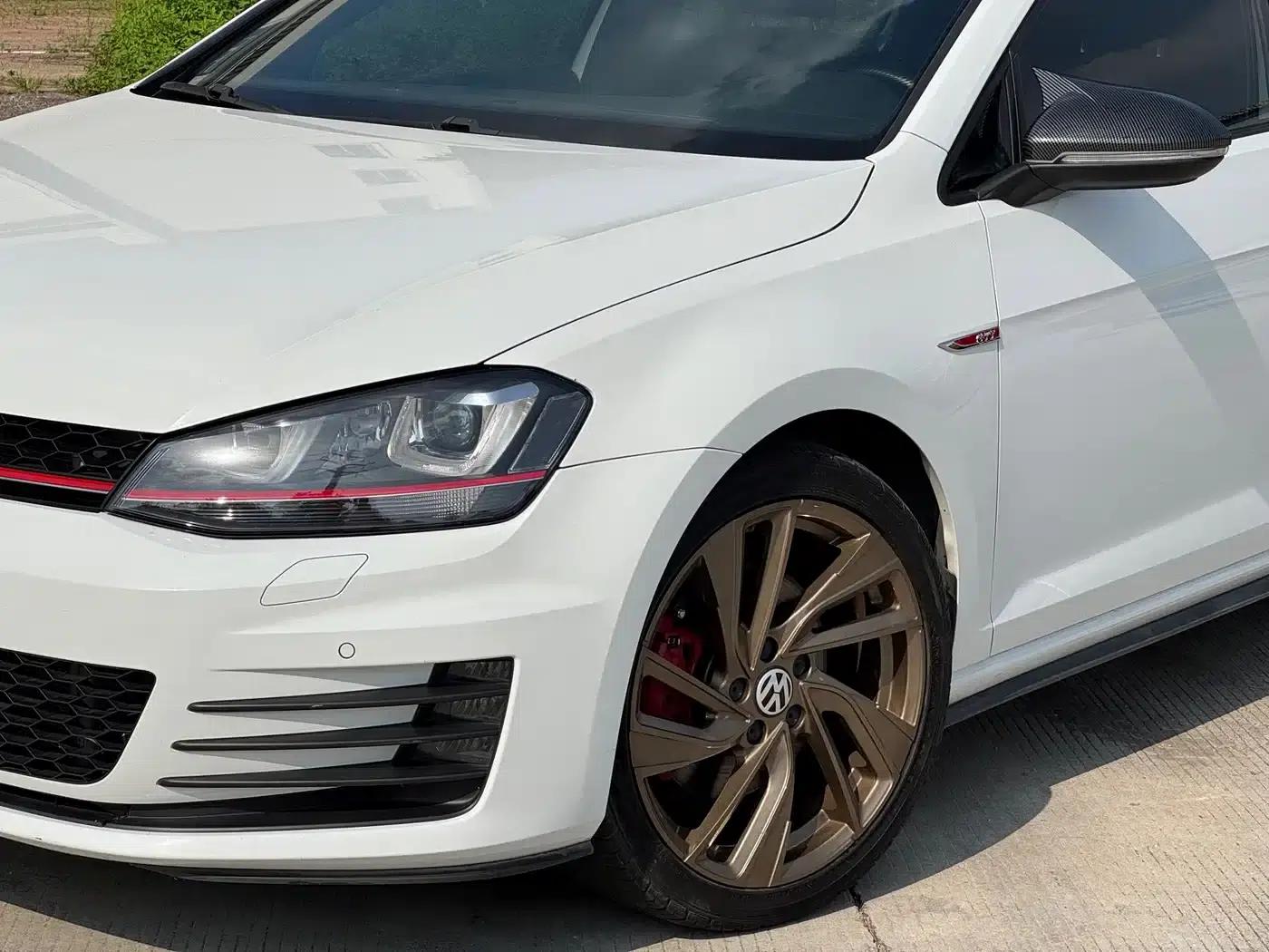 2016 Golf GTI 2.0TSI GTI — миниатюра 2