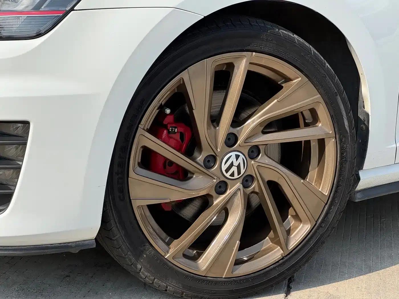 2016 Golf GTI 2.0TSI GTI — миниатюра 3