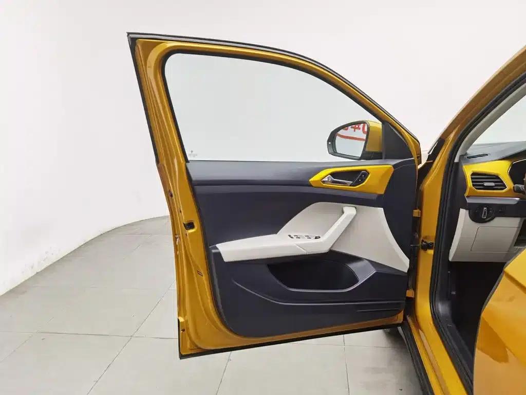 2019 Volkswagen T-Cross 280TSI DSG Luxury Edition — миниатюра 8