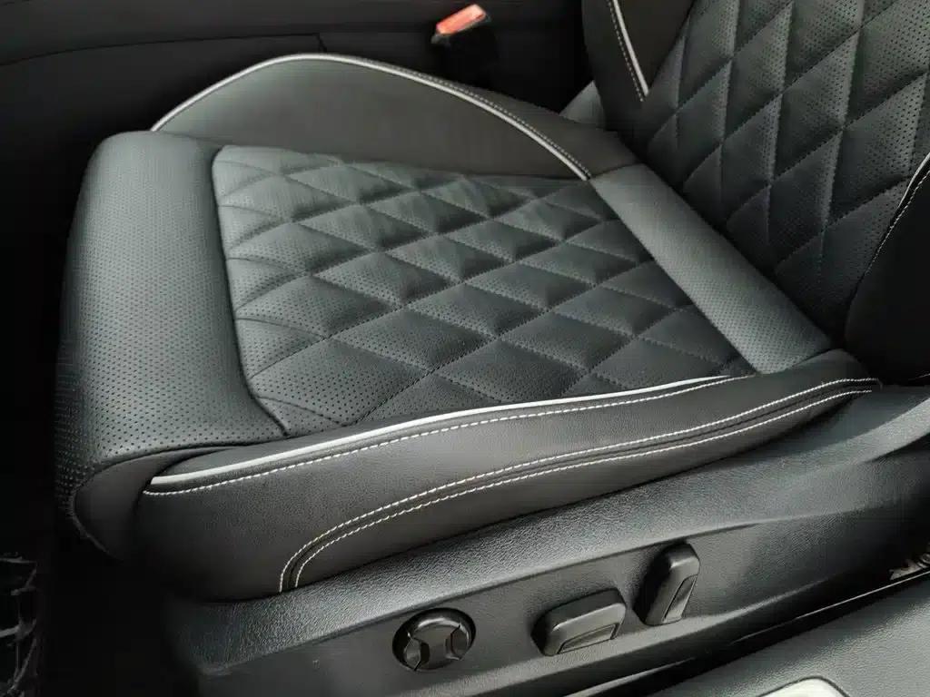 2020 Volkswagen Passat PHEV GTE Luxury Edition — миниатюра 20