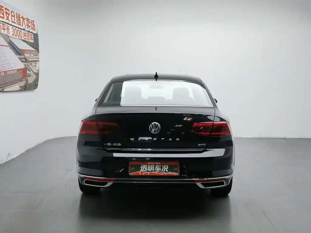 2020 Volkswagen Passat PHEV GTE Luxury Edition — миниатюра 4