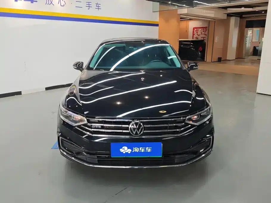 2022 Volkswagen Passat PHEV GTE Luxury Edition — миниатюра 2