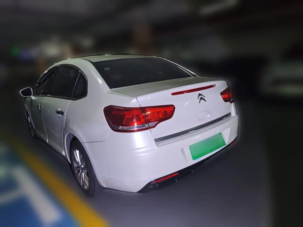 Citroen C-Quatre 2013 Sedan 1.6L Automatic Prestige Model — миниатюра 4