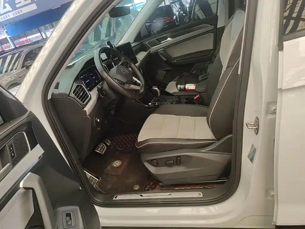 Tayron X 2023 330TSI 2WD Premium High-Performance Edition — миниатюра 15