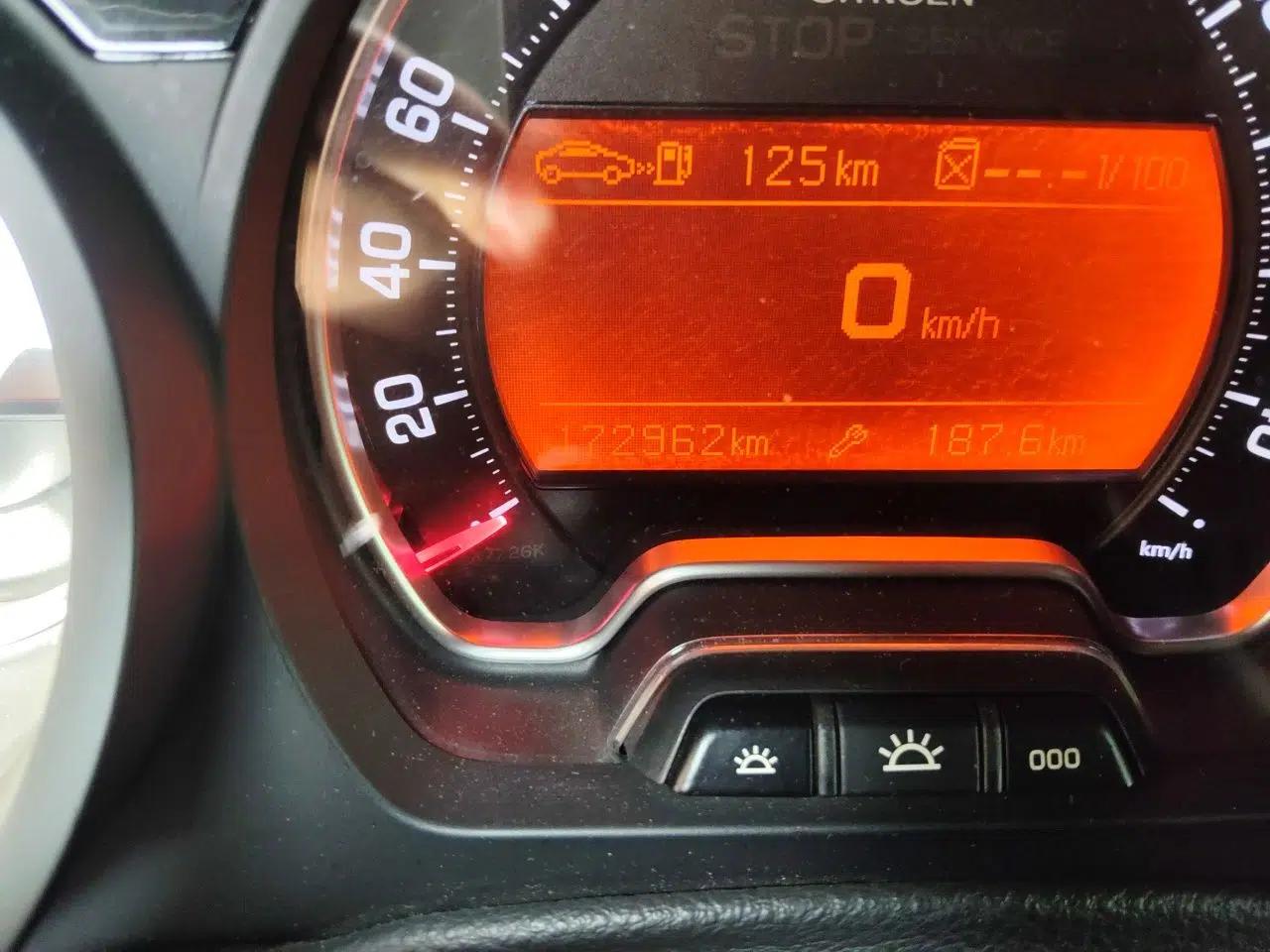 Citroen C5 2013 2.0L Automatic Enjoyment Model — миниатюра 12