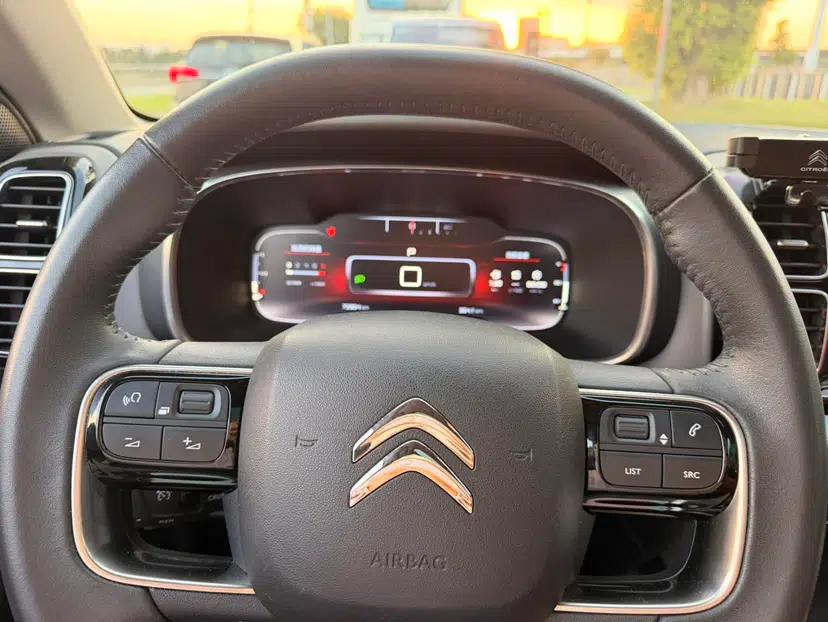 Citroen C5 AIRCROSS 2017 350THP Fashion Edition — миниатюра 32
