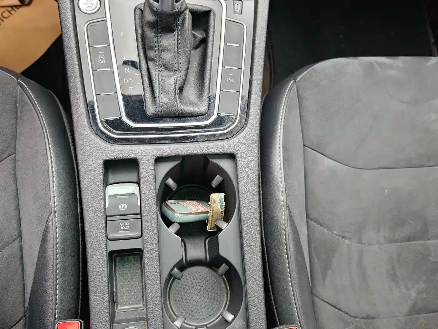 FAW-Volkswagen CC 2021 330TSI Dazzling Edition — миниатюра 10