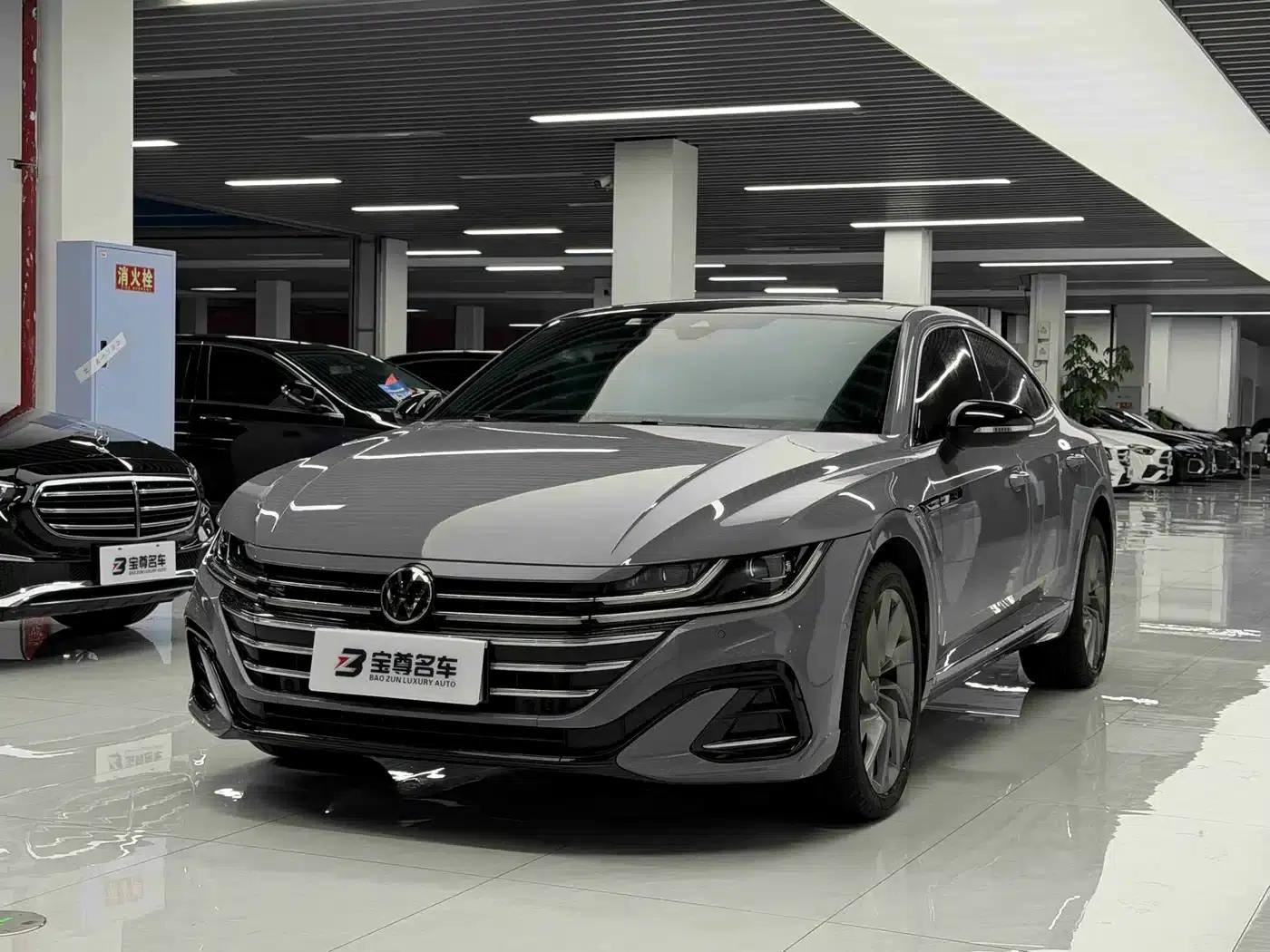 FAW-Volkswagen CC 2023 380TSI Striking Edition — миниатюра 1