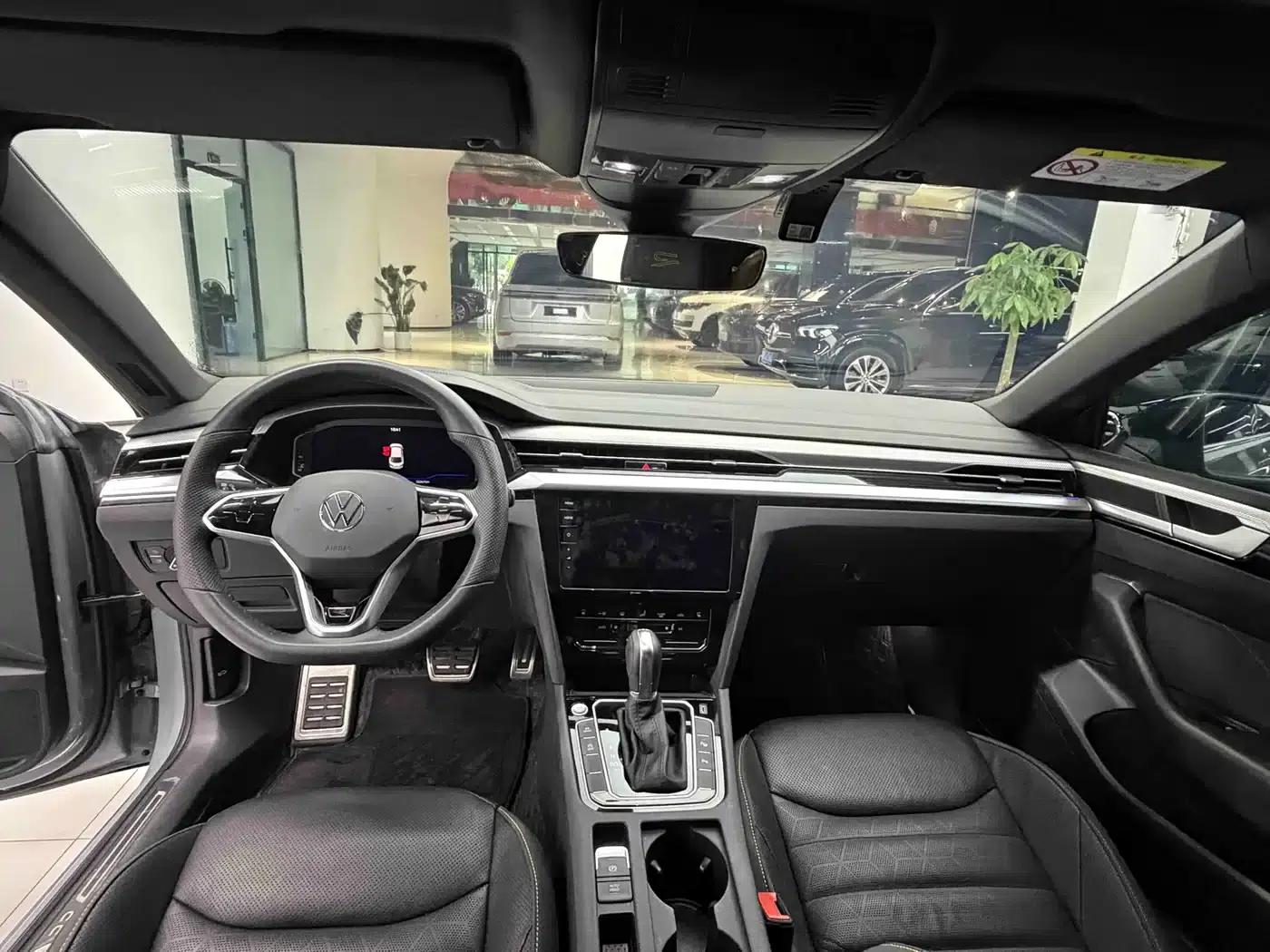 FAW-Volkswagen CC 2023 380TSI Striking Edition — миниатюра 8