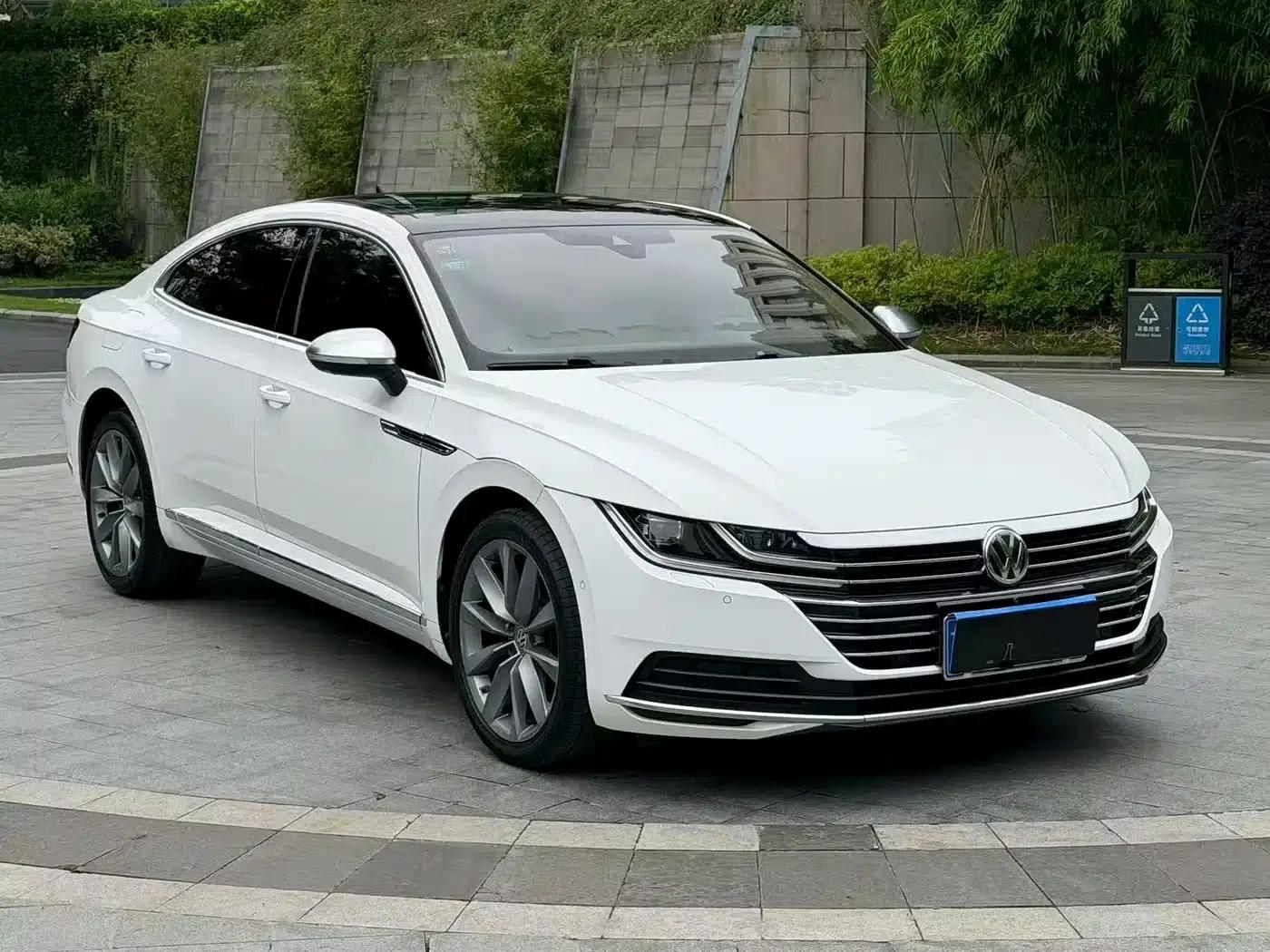 FAW-Volkswagen CC 2019 380TSI Yao Yan Edition (National V Emission Standard) — миниатюра 3