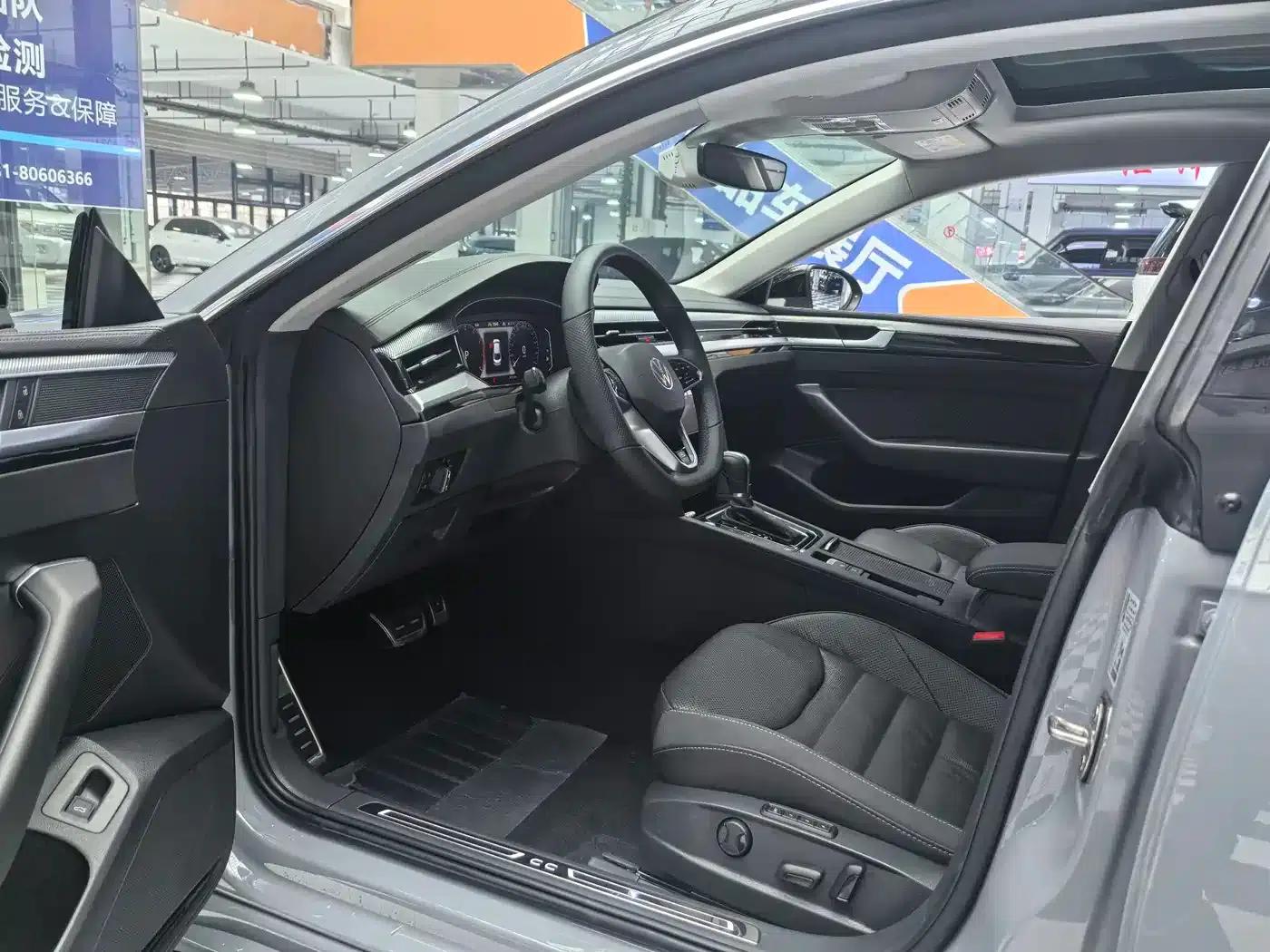 FAW-Volkswagen CC 2021 380TSI Striking Edition — миниатюра 9