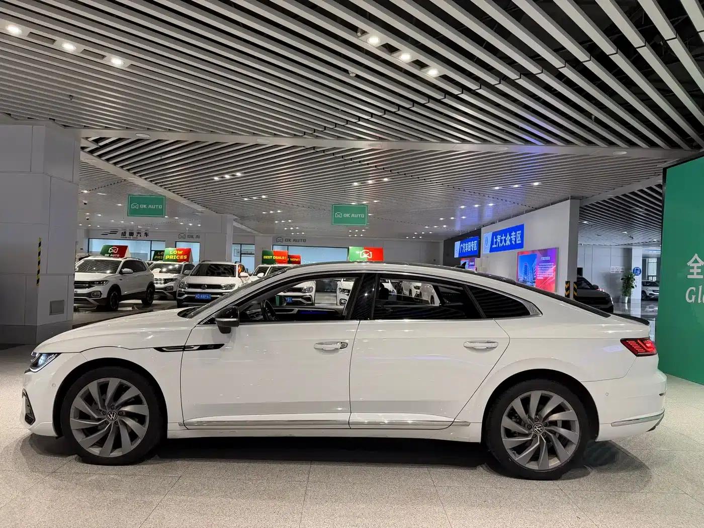 FAW-Volkswagen CC 2023 380TSI Striking Edition — миниатюра 4