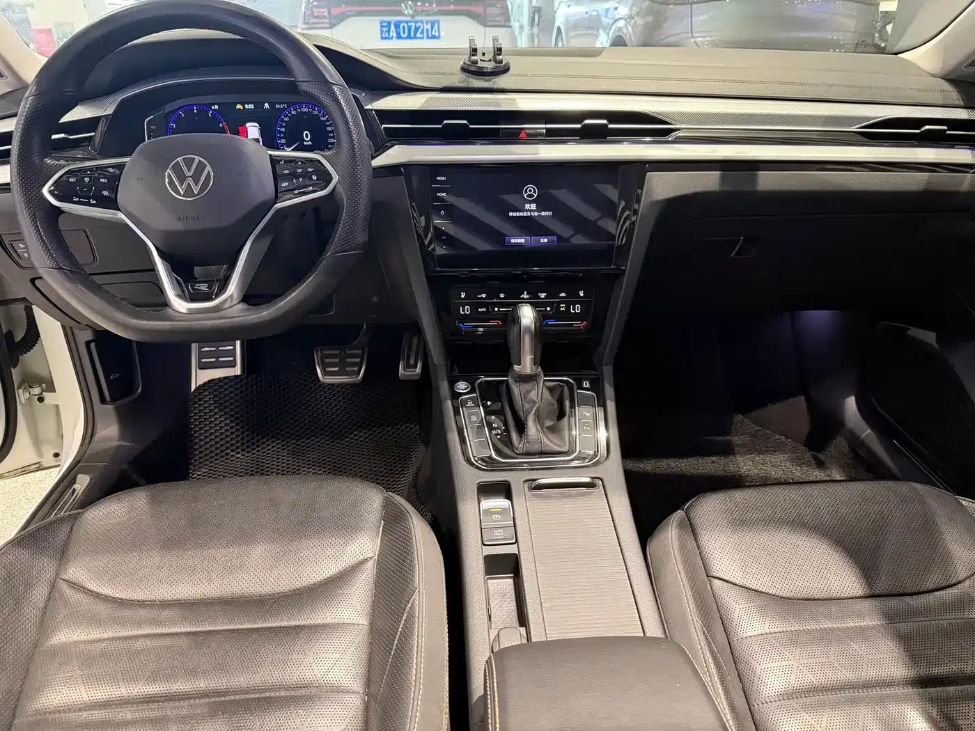 FAW-Volkswagen CC 2023 380TSI Striking Edition — миниатюра 10
