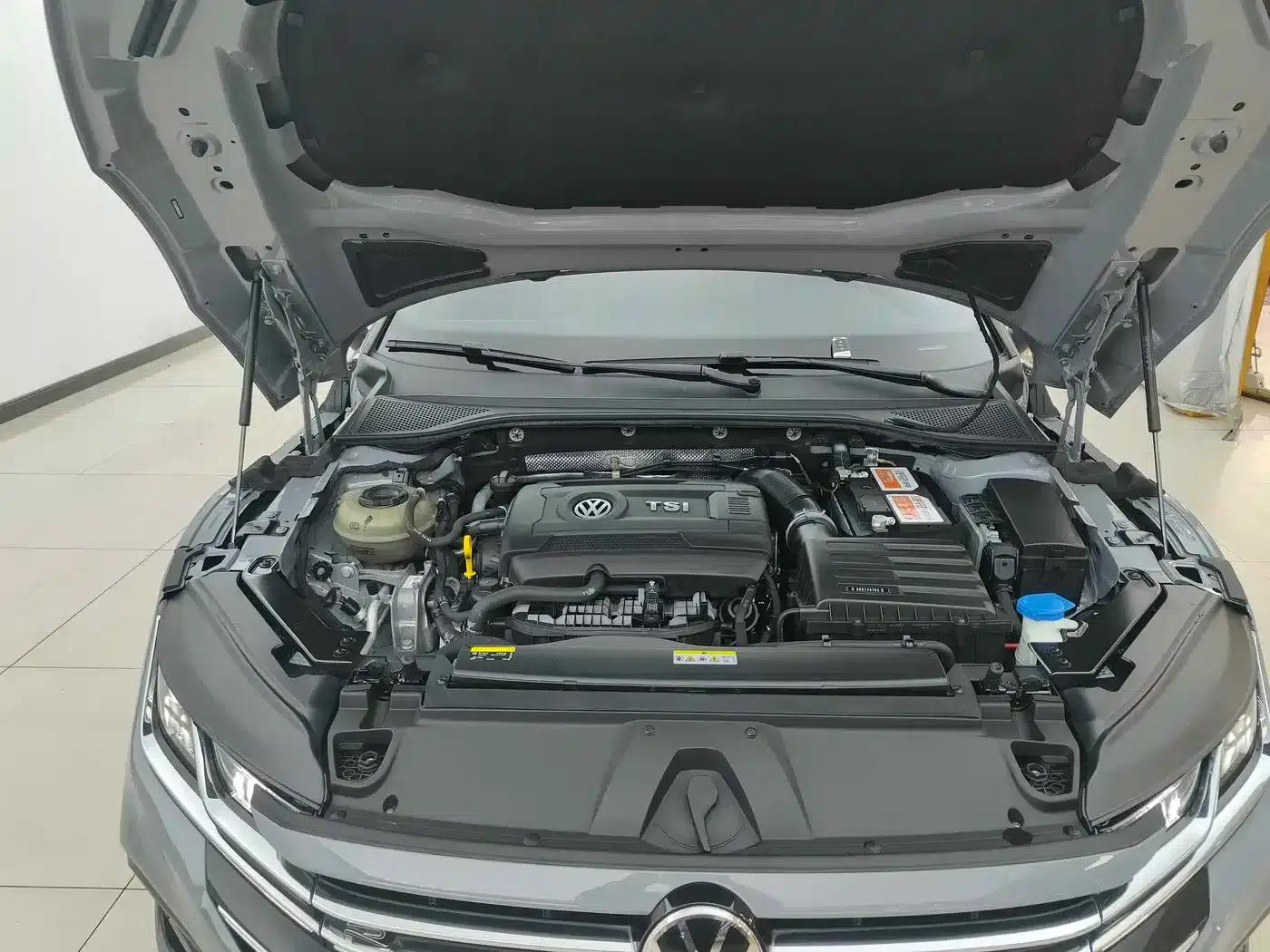 FAW-Volkswagen CC 2023 380TSI Striking Edition — миниатюра 12