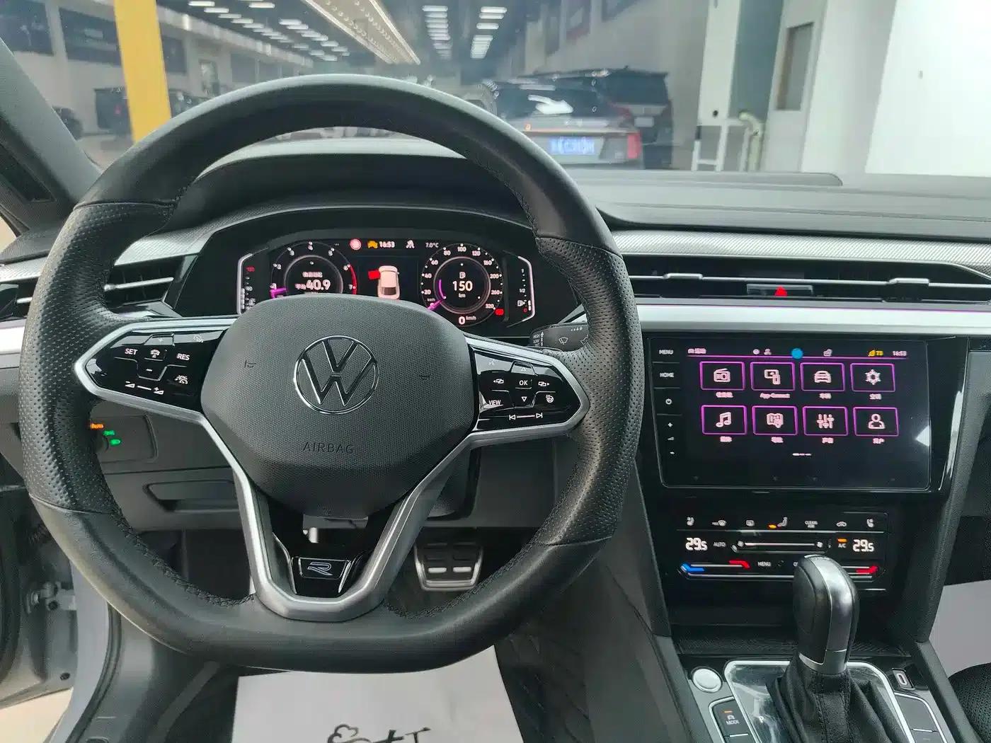 FAW-Volkswagen CC 2023 380TSI Striking Edition — миниатюра 5