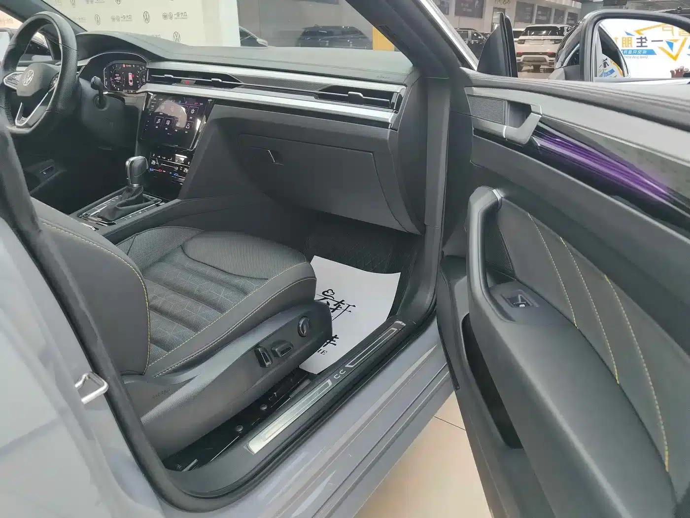 FAW-Volkswagen CC 2023 380TSI Striking Edition — миниатюра 8