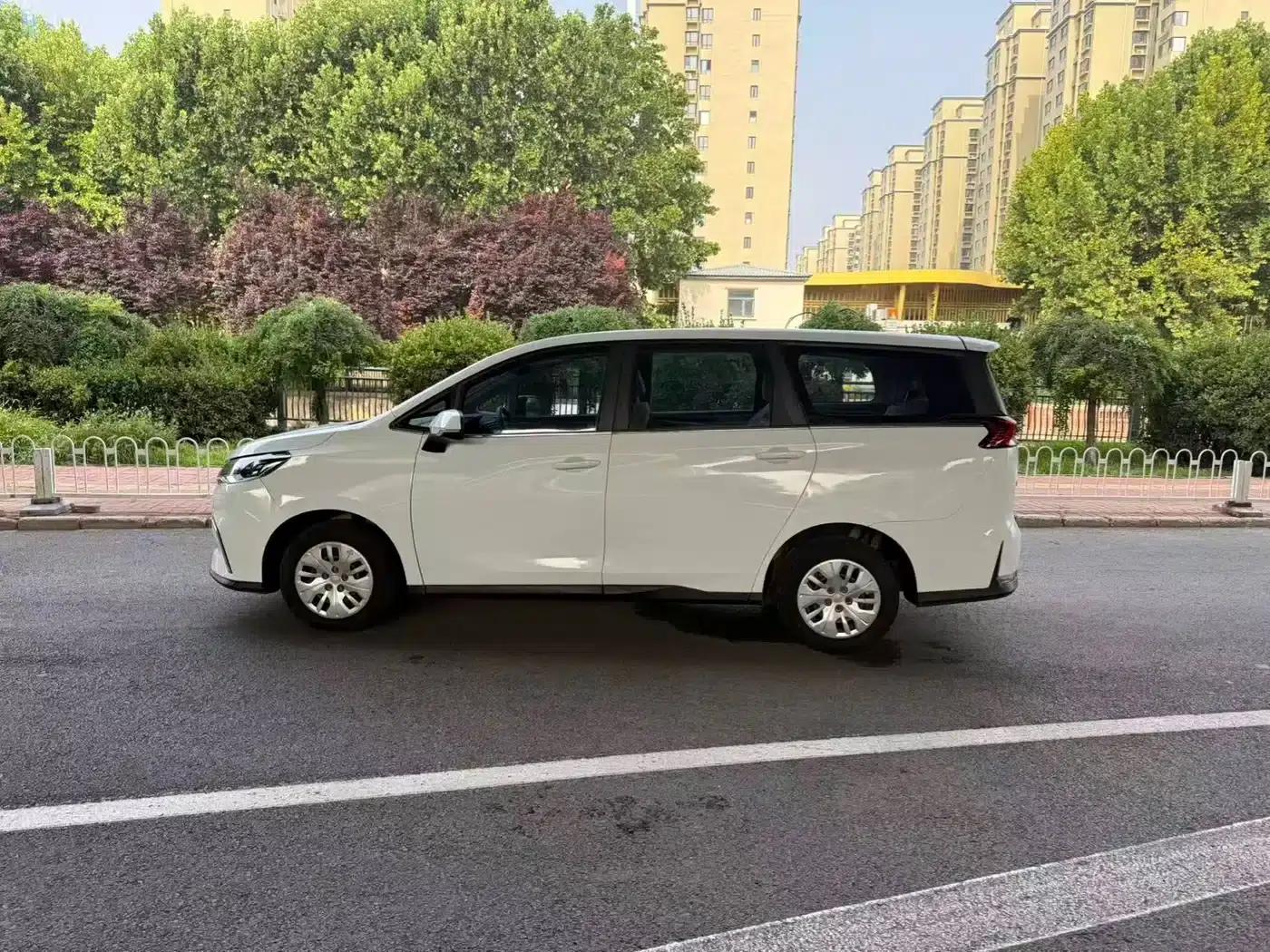 Maxus G50 2022 1.5T Automatic Comfortline — миниатюра 3