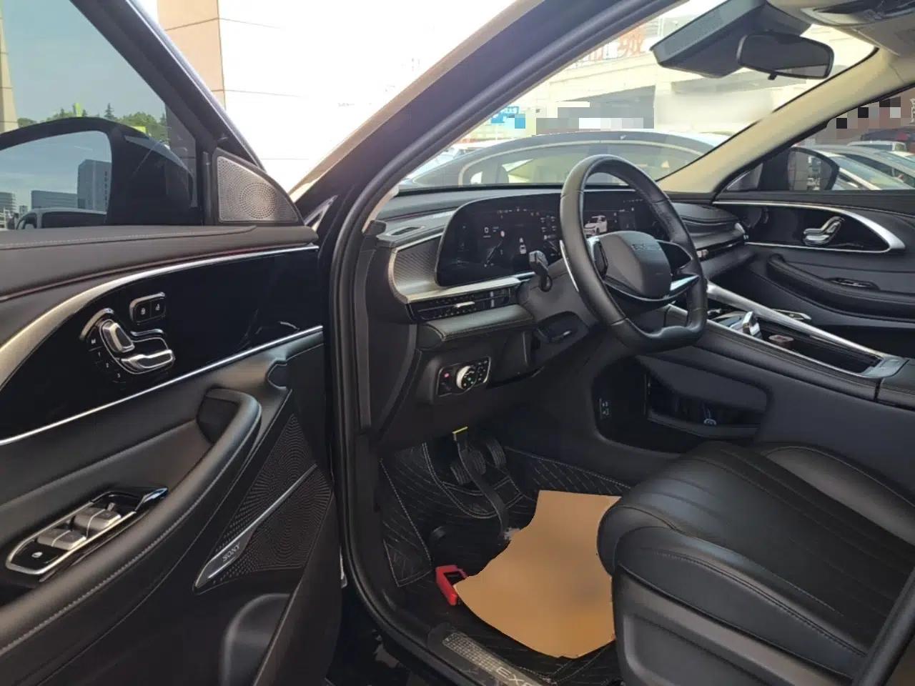 EXEED Lingyun 2025 300T Two-Wheel Drive Starry Edition — миниатюра 28
