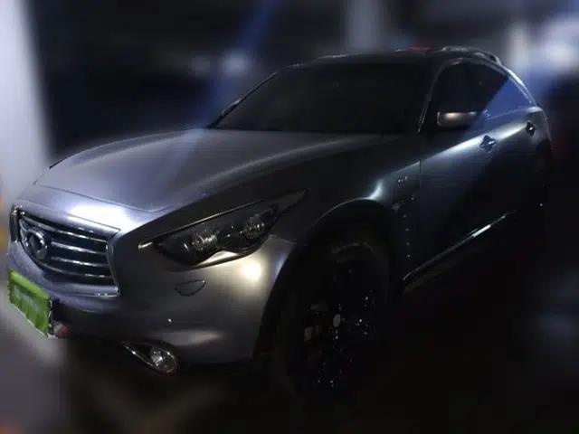 Infiniti QX70 2013 3.7L Standard Edition