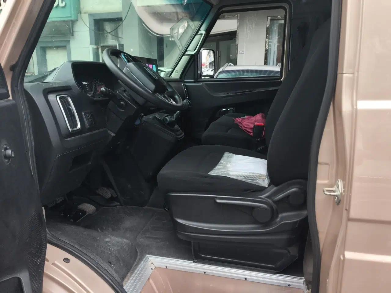 Iveco Daily 2023 2.5T A35M1 Short Wheelbase Mid-Height Single-Tire Side-Sliding Door 5–9 Seats — миниатюра 15
