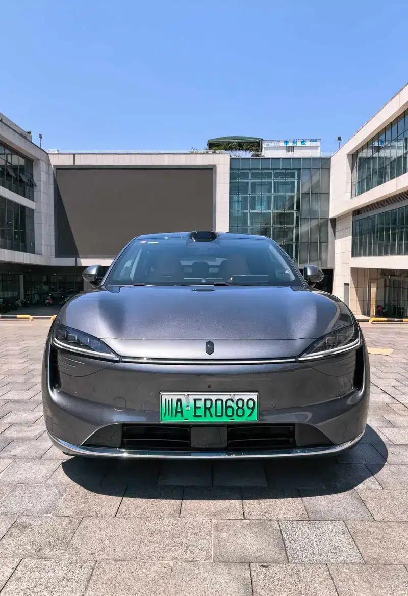 Zhijie R7 2024 Pure Electric 100kWh Max Rear-Wheel Drive Version — миниатюра 2