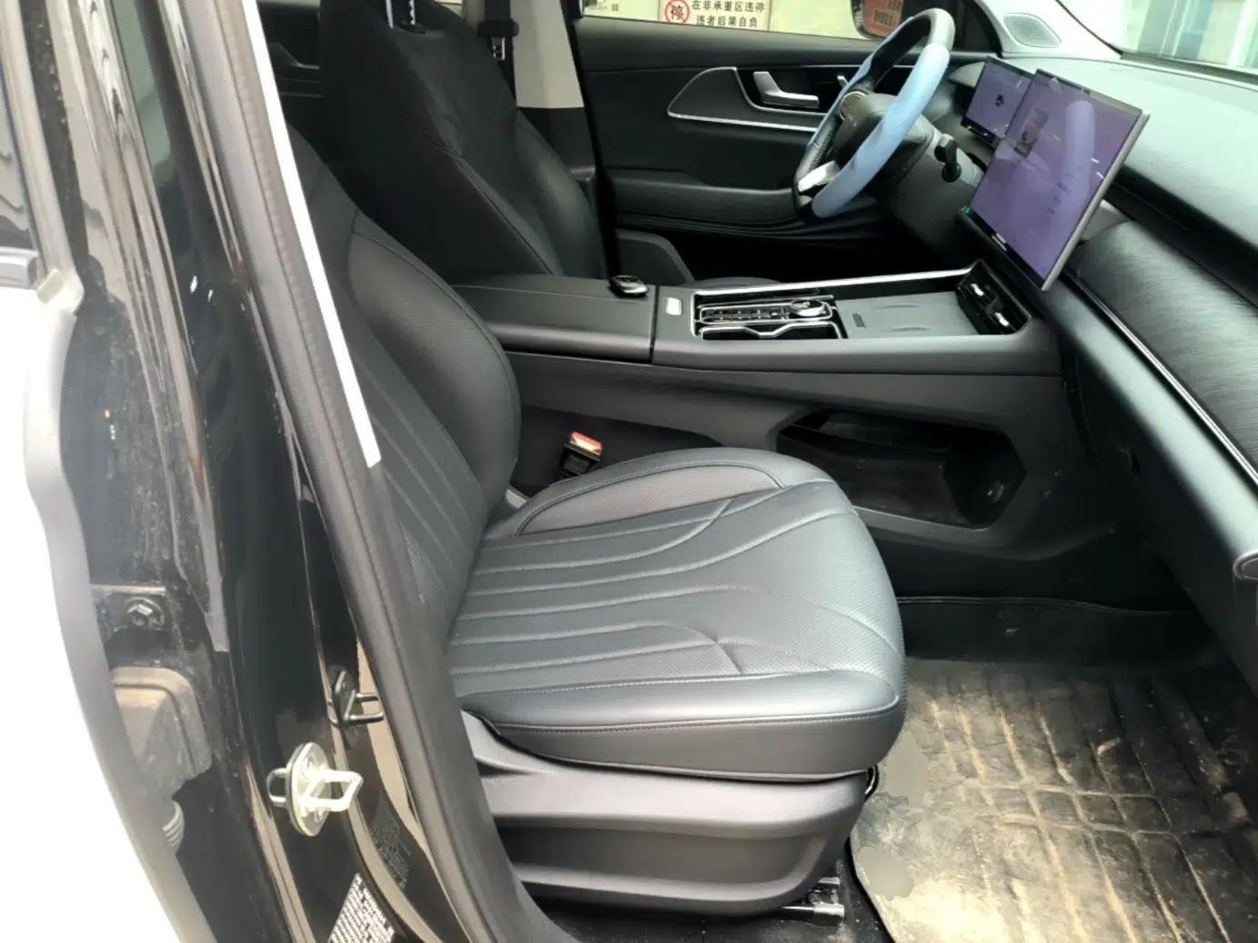Chery Fengyun T9 2025 120 Long-Range Prestige Version 5 Seats Lithium Iron Phosphate — миниатюра 19