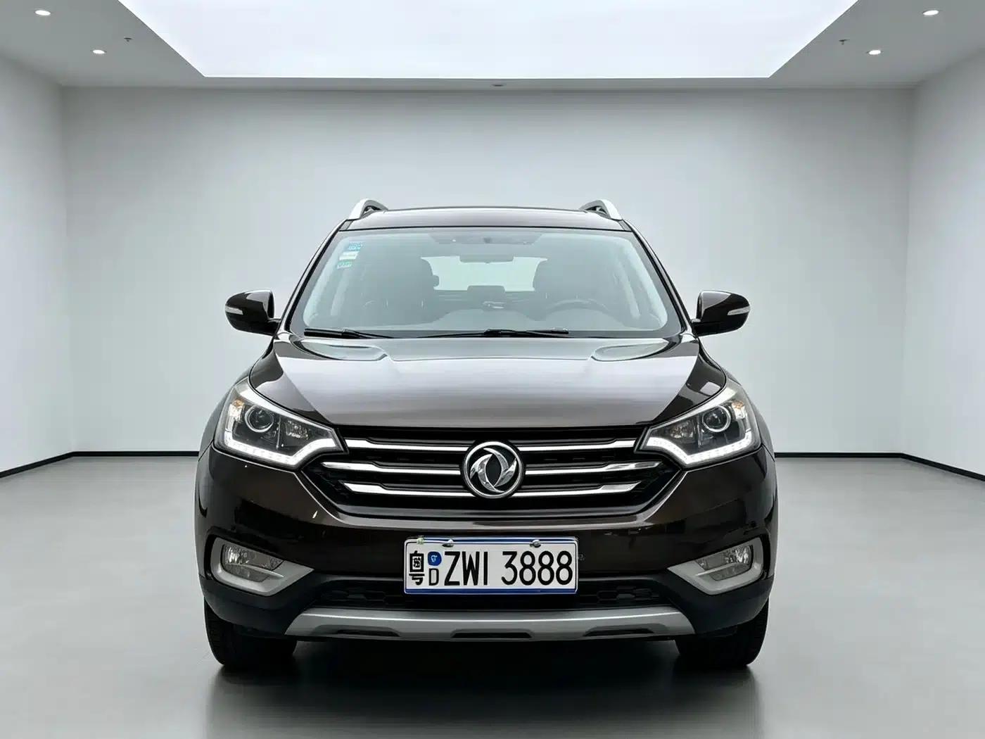 Dongfeng Fengshen AX7 2016 Model 2.0L Automatic Smart Edition — миниатюра 1