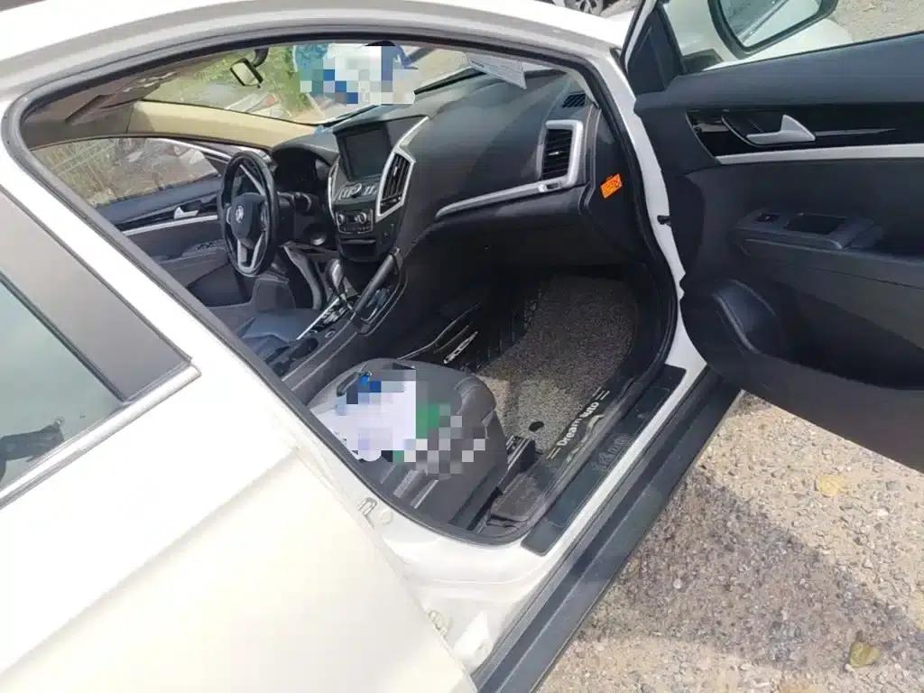 Dongfeng Fengshen AX7 2015 2.0L Automatic Smart Edition — миниатюра 11