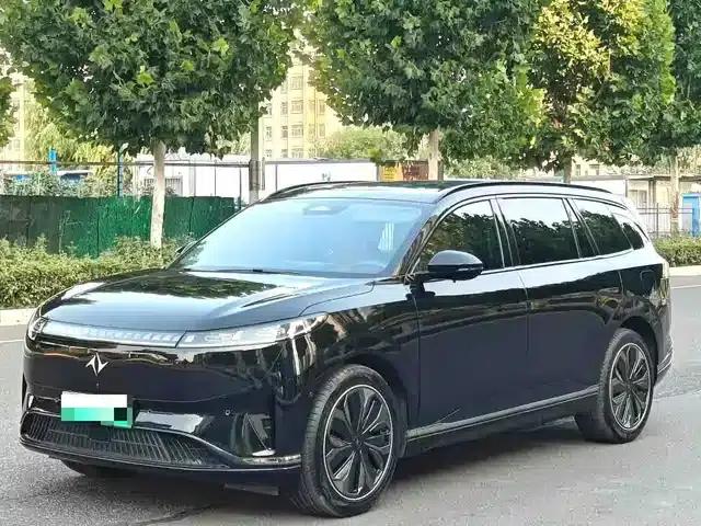 eπ008 2024 Model 210Max Extended Range Version 6-Seater