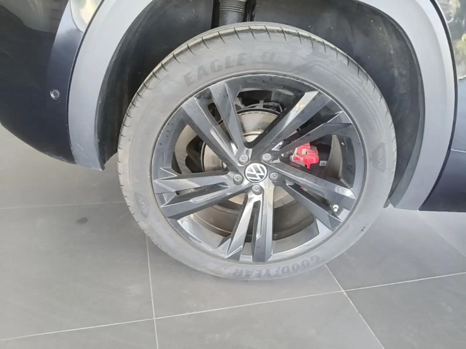 Volkswagen Teramont X 2024 380TSI Four-Wheel Drive Longxiang Edition — миниатюра 11