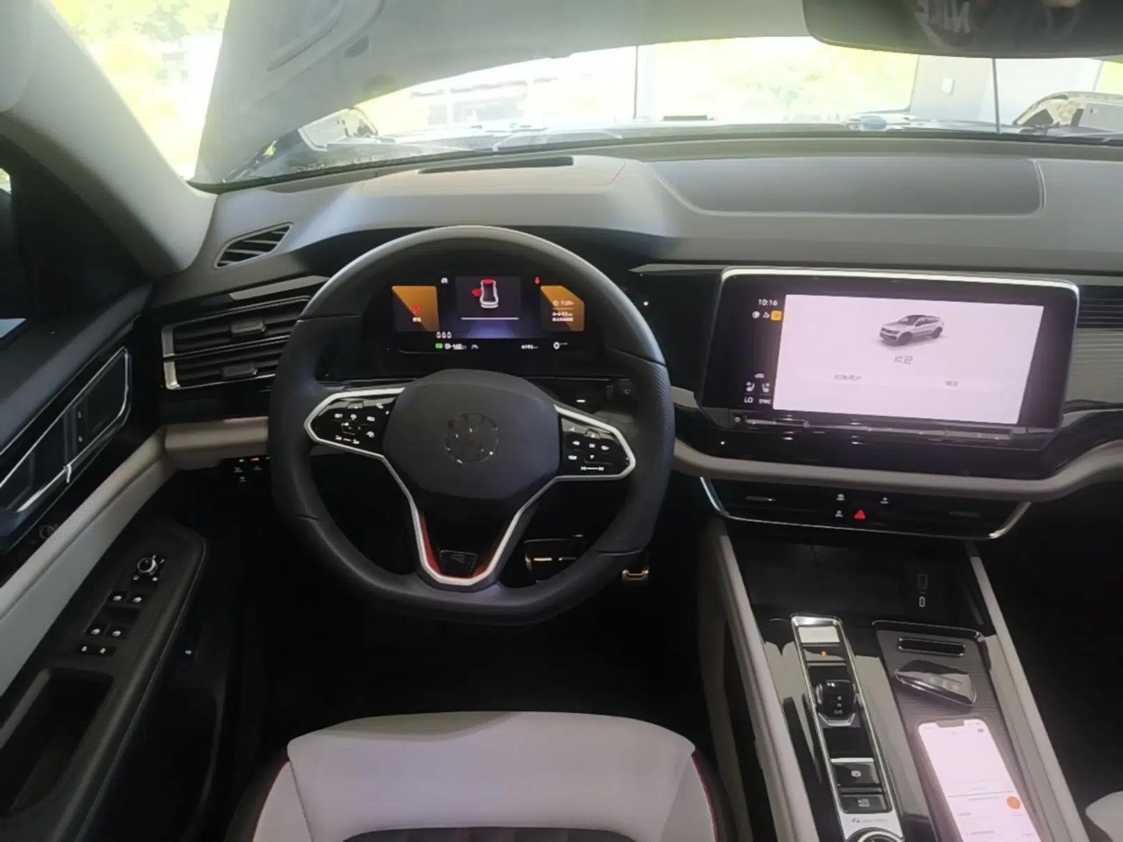 Volkswagen Teramont X 2024 380TSI Four-Wheel Drive Longxiang Edition — миниатюра 13