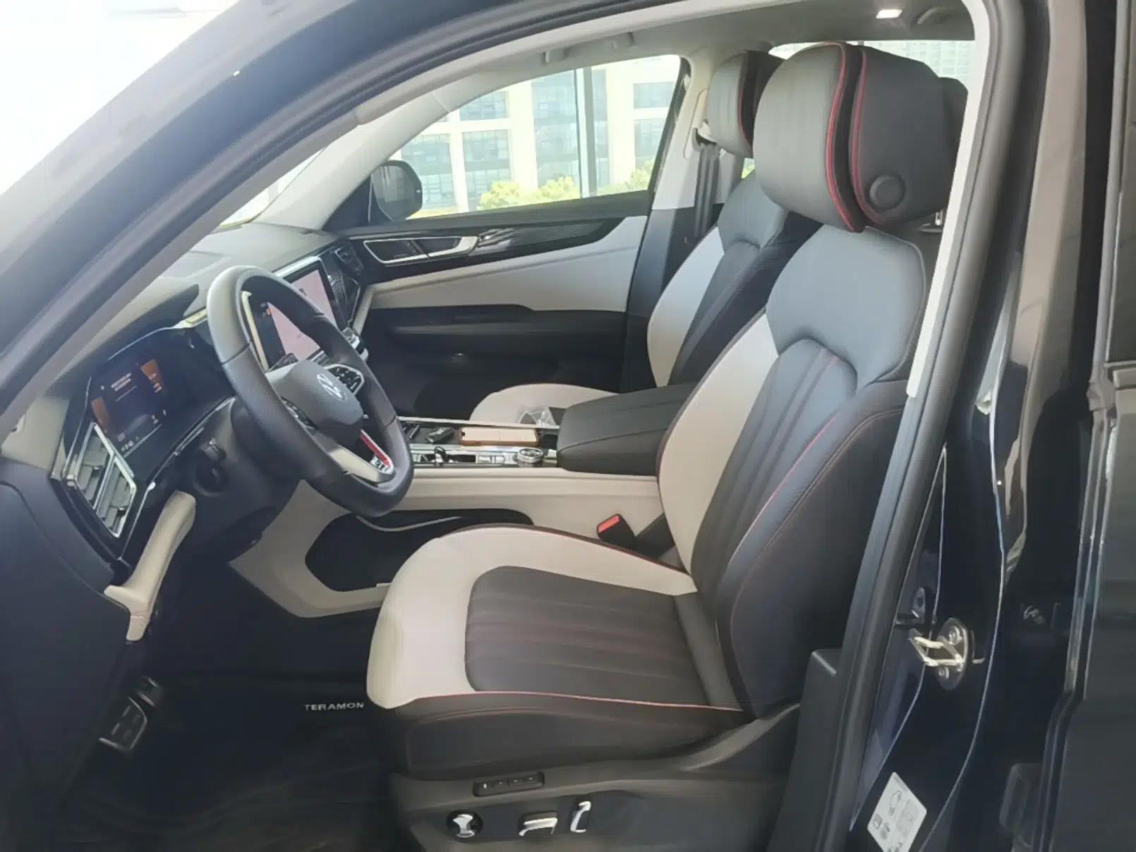 Volkswagen Teramont X 2024 380TSI Four-Wheel Drive Longxiang Edition — миниатюра 17