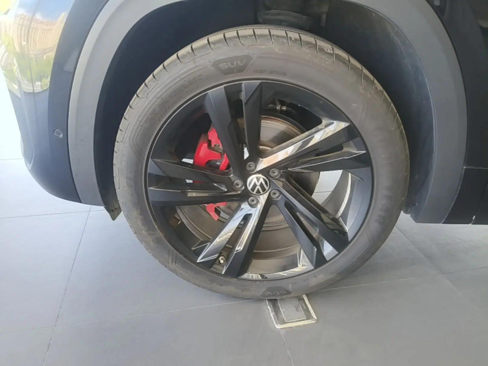 Volkswagen Teramont X 2024 380TSI Four-Wheel Drive Longxiang Edition — миниатюра 10